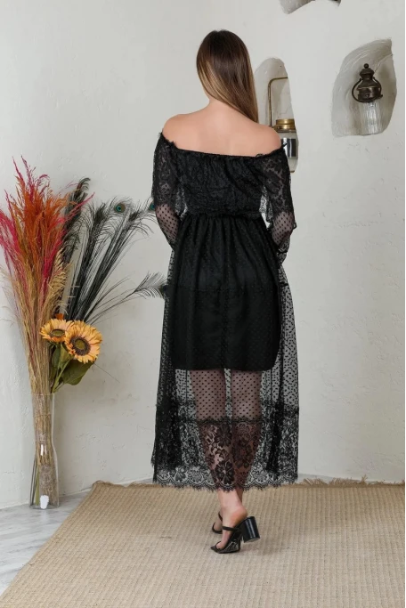 Siyah Güpür Detaylı Elbise