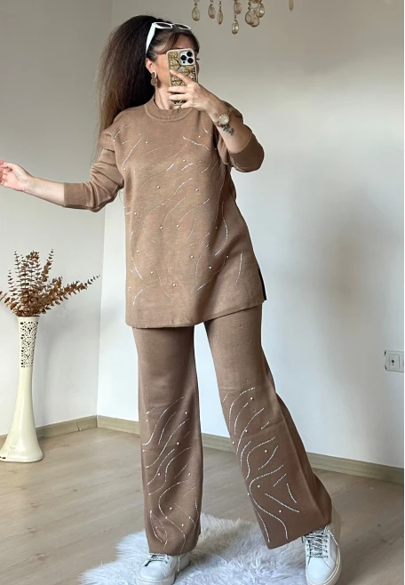 Su Yolu İncılı Taşlı Takım Bej