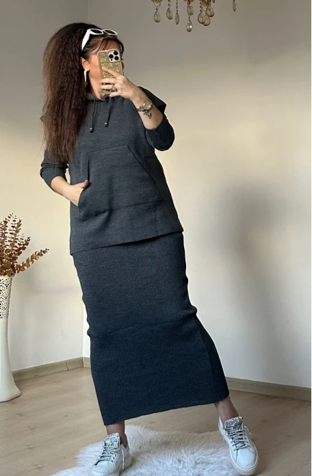 Süveterli Elbise Takım Füme