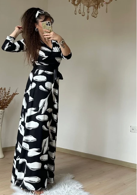 Tam Boy Beyaz Yaprak Desen Elbise