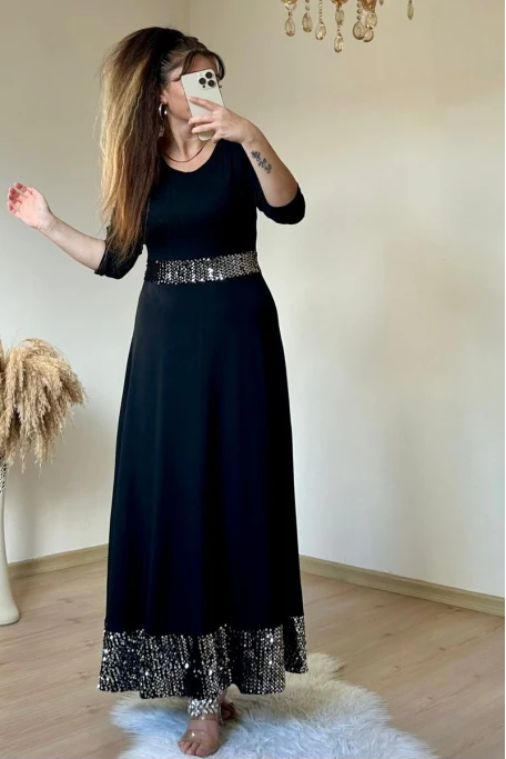 Uzun Bel Ve Etek Ucu Pul Payetlı Elbise