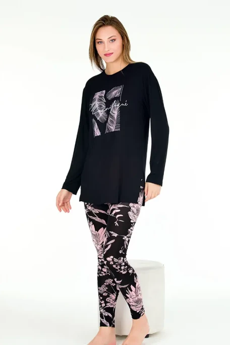 Uzun Kol Pembe Çiçekli Bayan Pijama Takımı