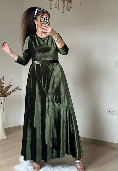 Volanlı Fırfırlı Kadife Elbıse Haki