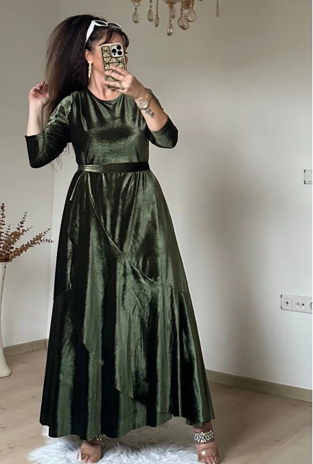 Volanlı Fırfırlı Kadife Elbıse Haki