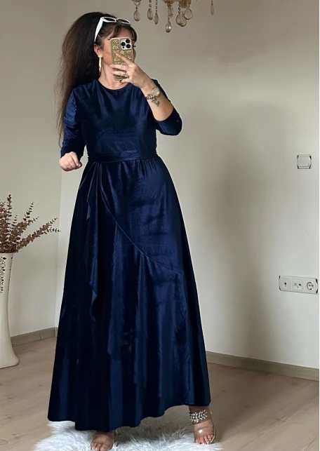 Volanlı Fırfırlı Kadife Elbıse Lacivert