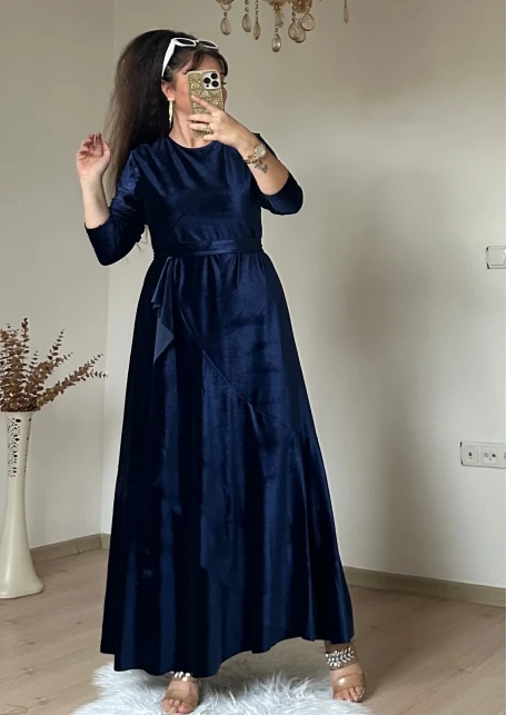 Volanlı Fırfırlı Kadife Elbıse Lacivert