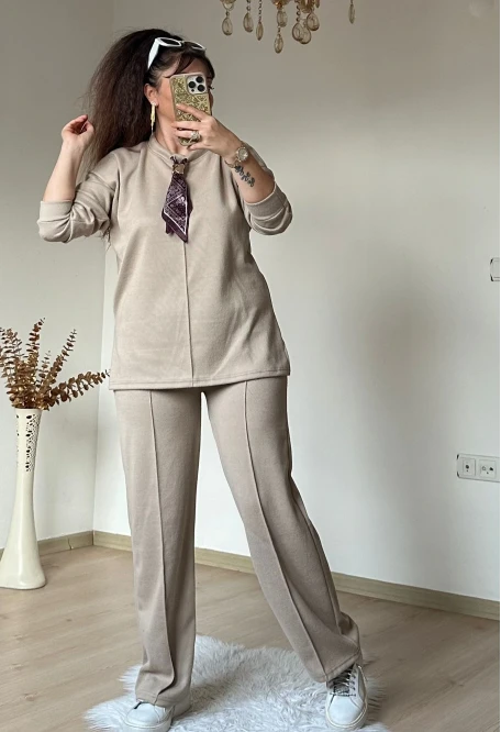 Yaka Şal Detaylı Takım Bej