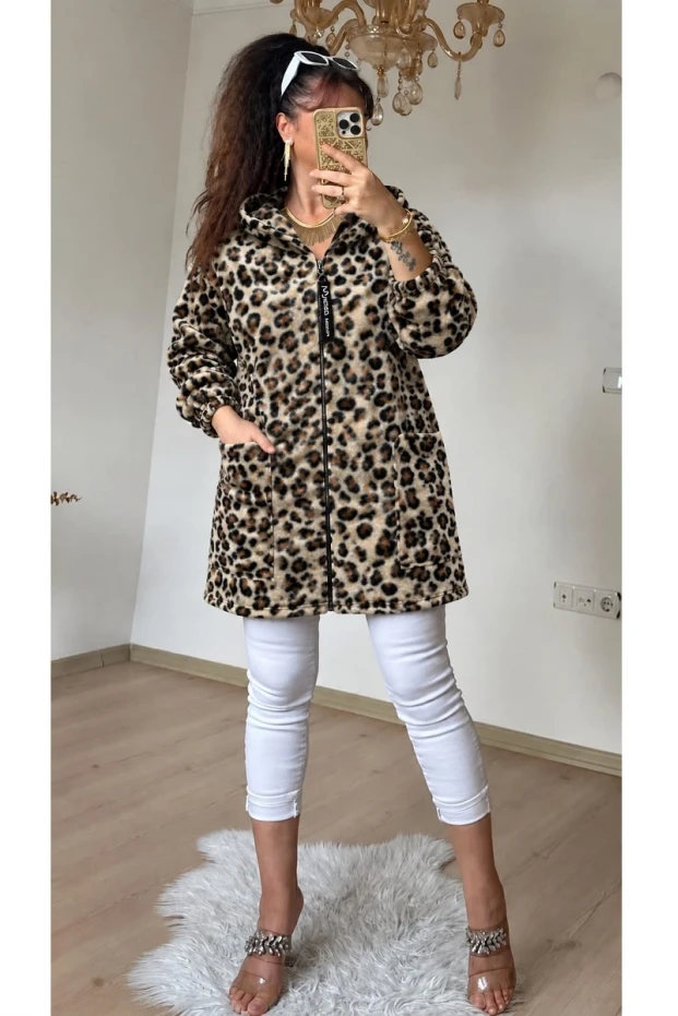 Kapuşonlu Leopar Peluş Hırka