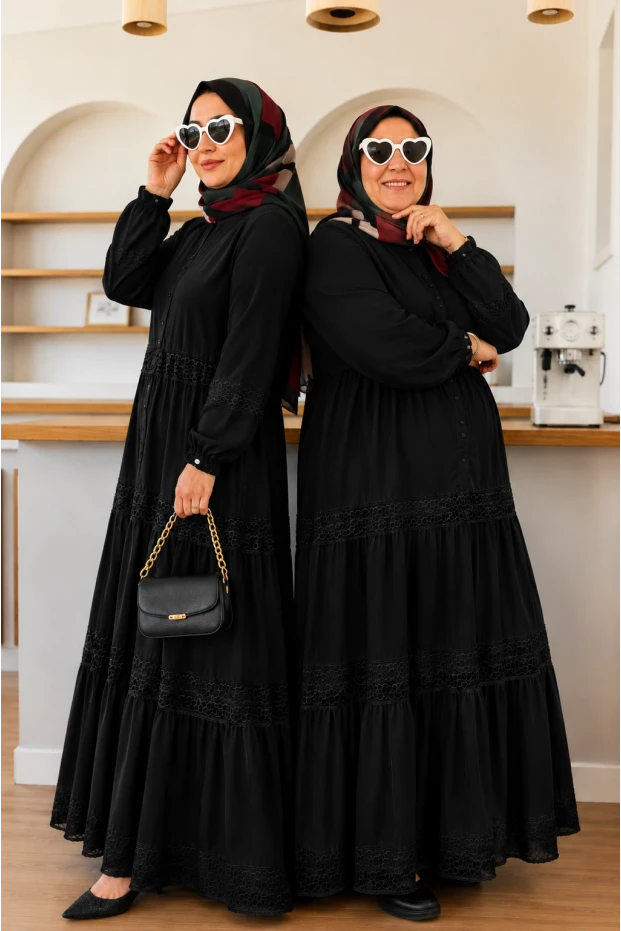 Manolya Desen Dantel Detaylı Elbise Siyah