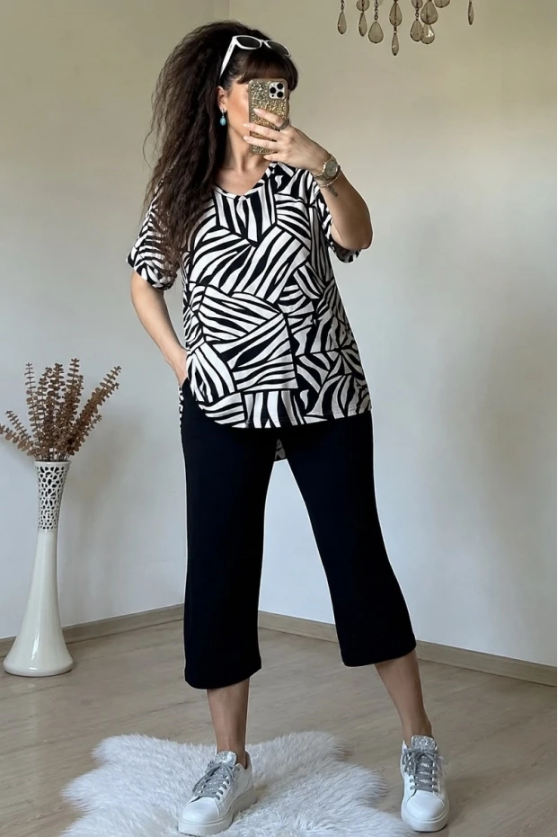 V Yaka Kapri Zebra Takım Siyah