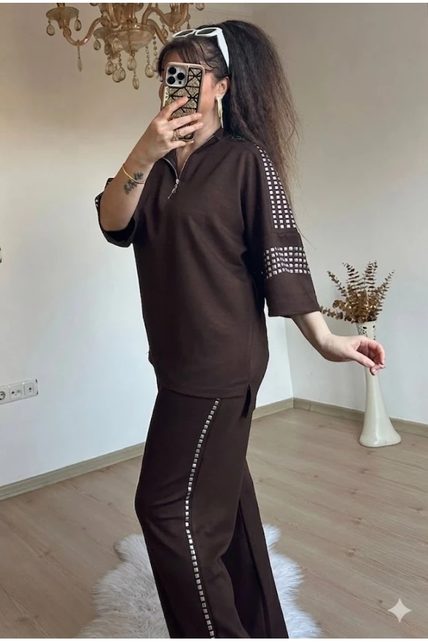 Zımba Detaylı Takım Kahve