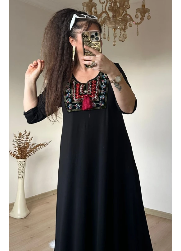 Nakış İslemelı Elbıse