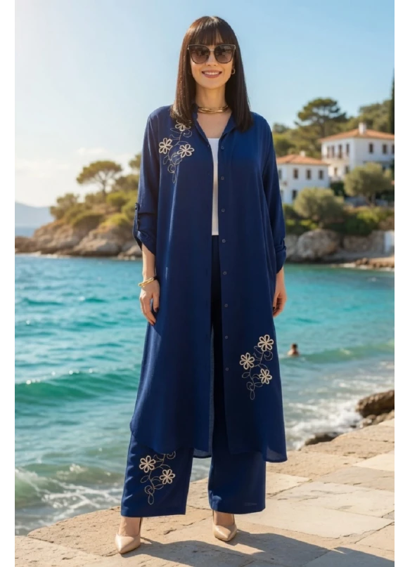 Papatya Nakışlı Takım Lacivert
