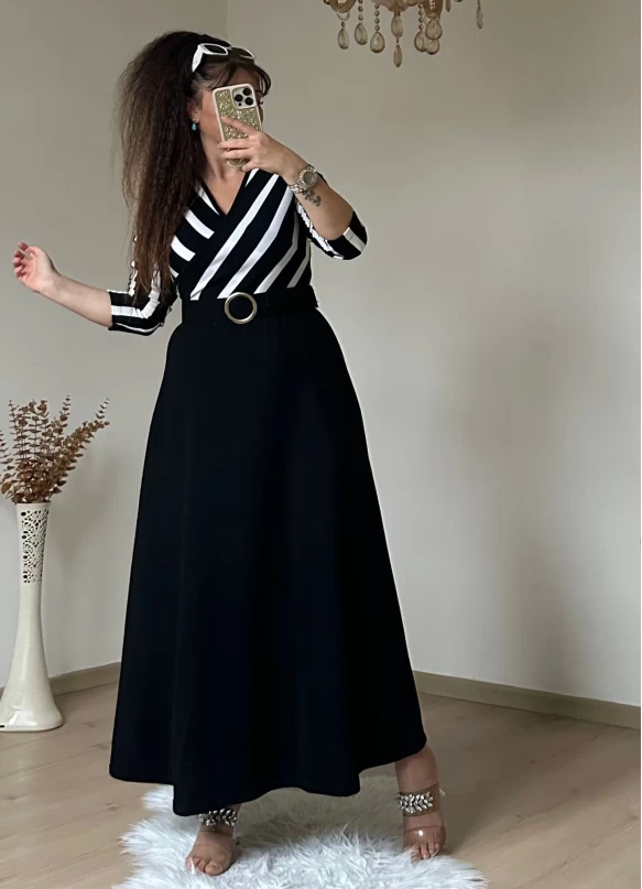 Beyaz Cızgılı Halka Kemerlı Trıko Elbise