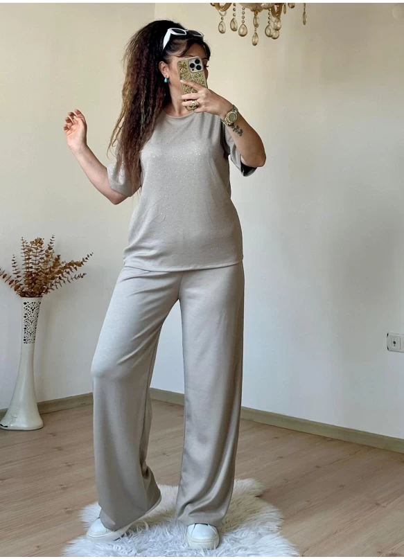 Bol Paça Taşlı Takım Bej