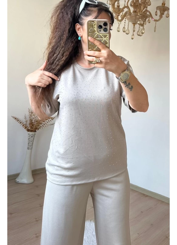 Bol Paça Taşlı Takım Bej