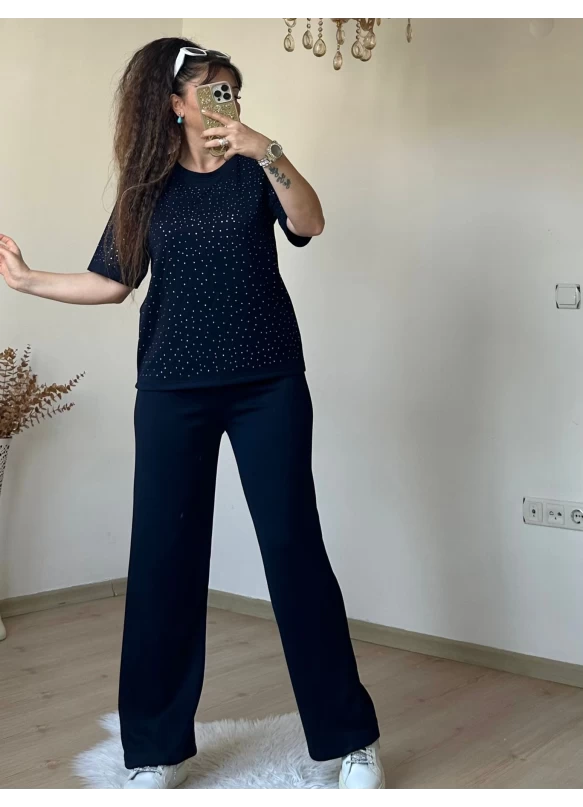 Bol Paça Taşlı Takım Lacivert