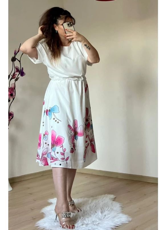 Eteği Çiçekli Beyaz Elbise