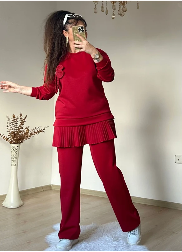 Eteği Pileli Çiçek Takım Kırmızı