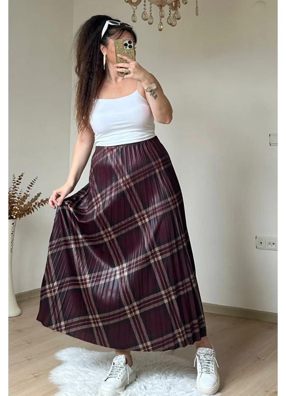 Kare Desen Pileli Bordo Etek