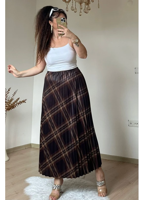Kare Desen Pileli Kahve Etek