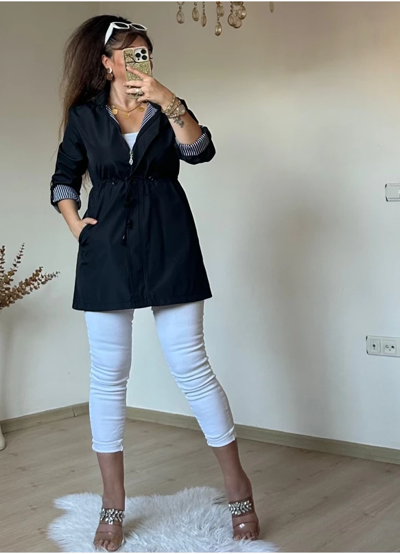 Kısa Çizgili Trençkot Siyah