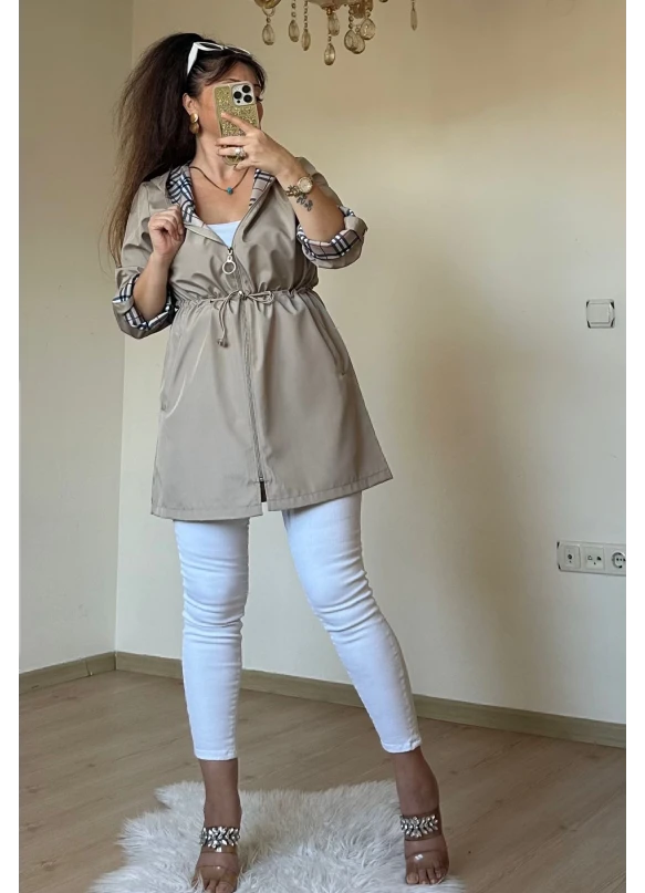 Kısa Kare Desen Trençkot Bej