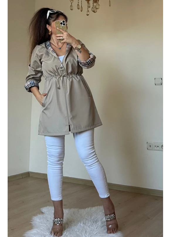 Kısa Kare Desen Trençkot Bej