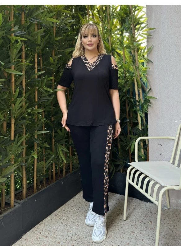 Omuz Detaylı V Yaka Leopar Garnili Takım
