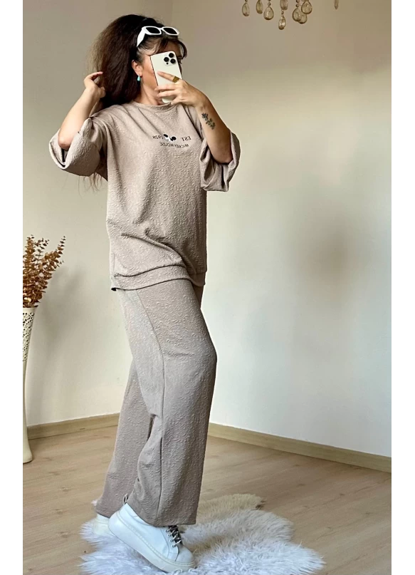Ön Arka Mıcky Baskılı Takım Bej