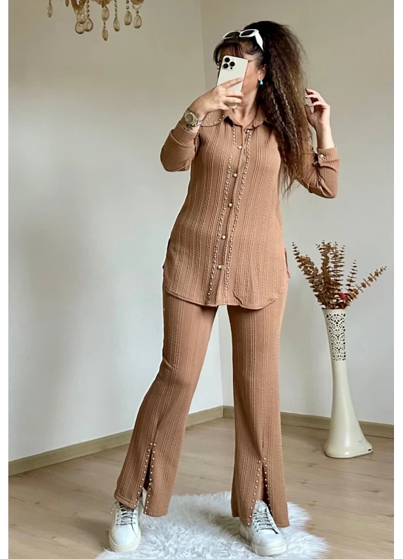 Ön Taşlı Paça Detaylı Takım Bej
