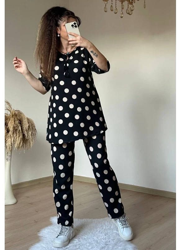 Puanlı Desen Burumcuk Takım