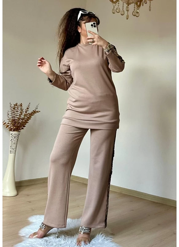 Pul Payet Şerıtlı Takım Bej