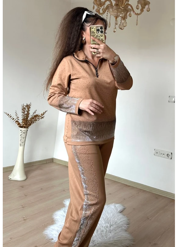 Romantik Taşlı Takım Bej