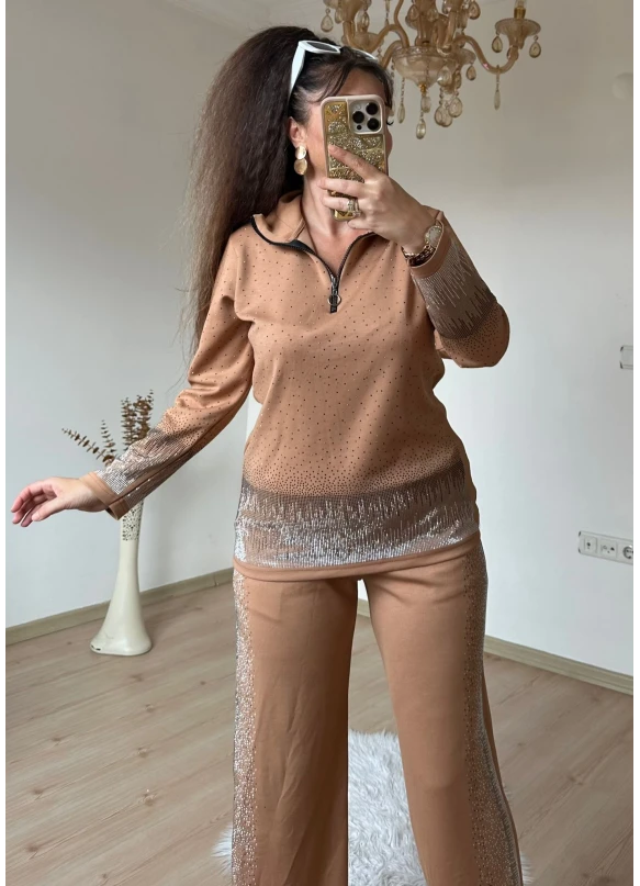 Romantik Taşlı Takım Bej