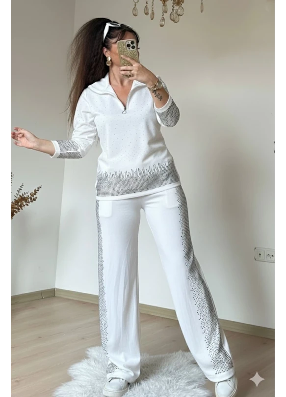 Romantik Taşlı Takım Beyaz