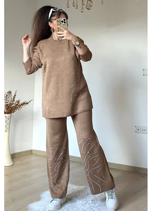 Su Yolu İncılı Taşlı Takım Bej