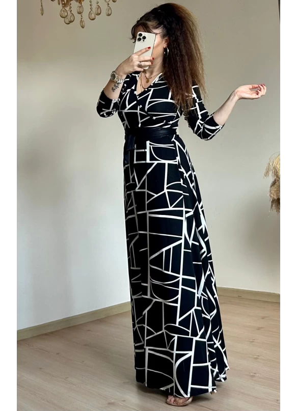 Tam Boy Beyaz Geometrik Desen Elbise