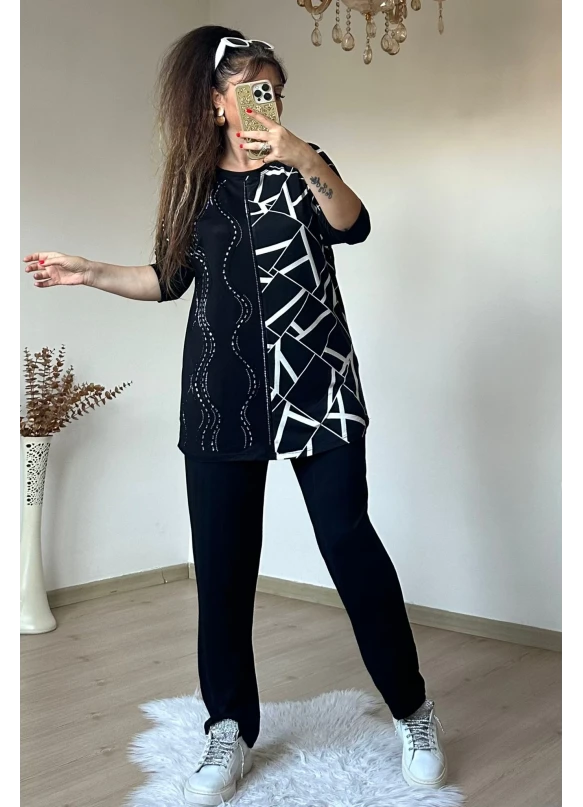 Uzun Kol Yarım Beyaz Geometrik Desenlı Takım