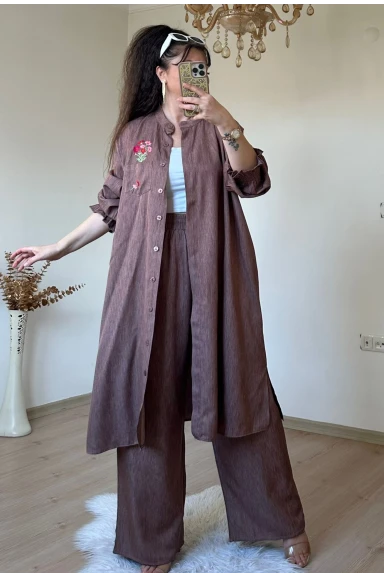 Yaka Nakış İşlemeli Takım Kahve