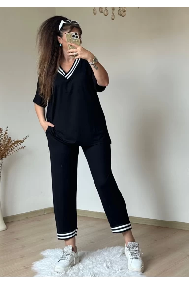 Beyaz Şerıtlı Spor Takım