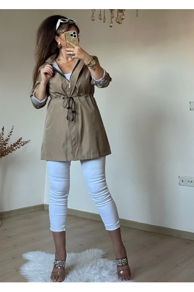 Kısa Çizgili Trençkot Bej