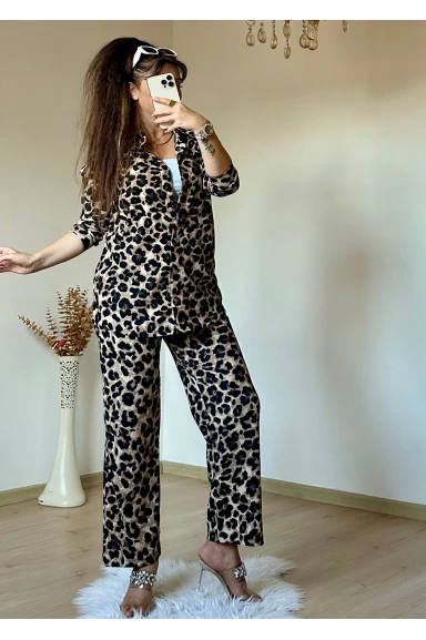 Leoparlı Gömlek Takım