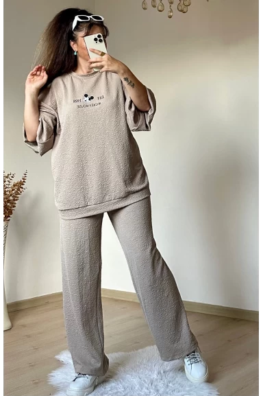 Ön Arka Mıcky Baskılı Takım Bej