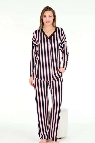 Uzun Kol Onü Düğmeli Pembe Seritli Bayan Pijama Takımı