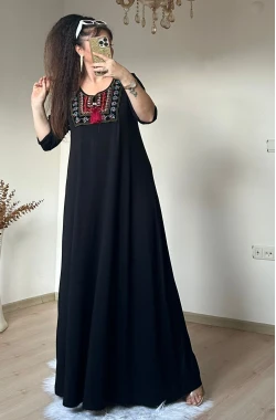 Nakış İslemelı Elbıse