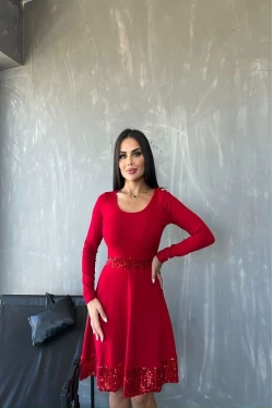 Kırmızı Pul Detaylı Bayan Triko Elbis