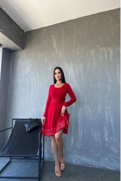 Kırmızı Pul Detaylı Bayan Triko Elbis