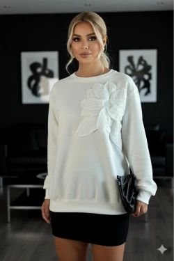 Beyaz Büyük Çiçekli Sweatshirt