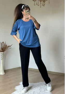 Kolları Dantel Detaylı Takım Mavi